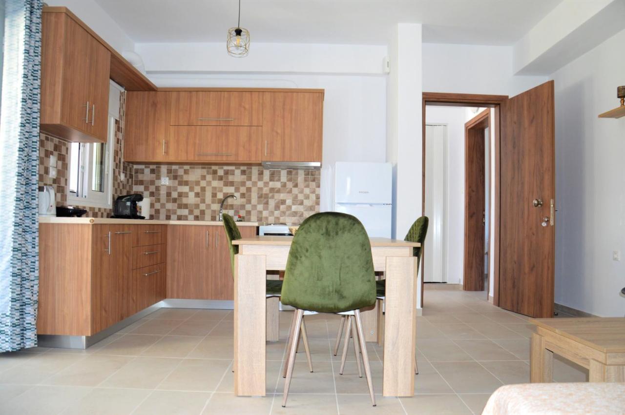Α & D Perikleous Apartments Kastro-Kyllini Экстерьер фото